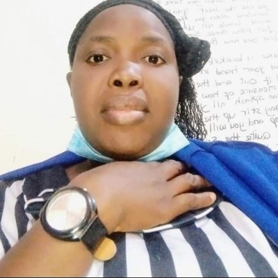 Dr. Olufolake ODUNOLA photograph
