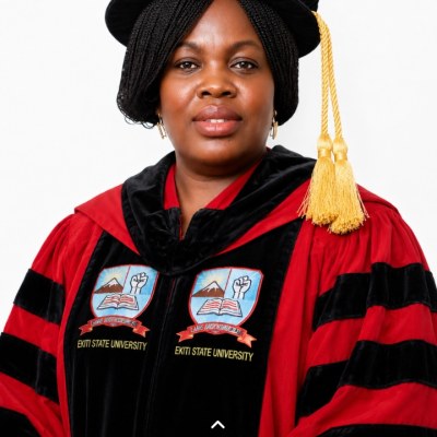 Dr. Oyemomi Esan photograph