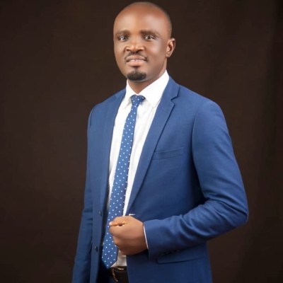 Dr. Kolawole Oyeyemi photograph