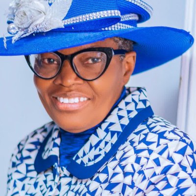 Dr. OLUWAKEMI ANYANWU photograph
