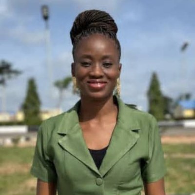 Dr. Elizabeth ADESEMOYE photograph